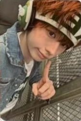 Play Hard yzy 線下全勤 簽售卡 