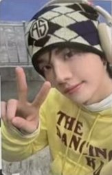 Play Hard yzy 線下全勤 簽售卡 