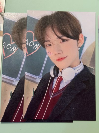 (現貨 三天內寄出）txt 杋圭 然竣 仁川 制服 zone卡 眼鏡圭