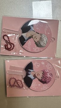 2025亞巡 壓克力扇子吊飾🩷（全新）