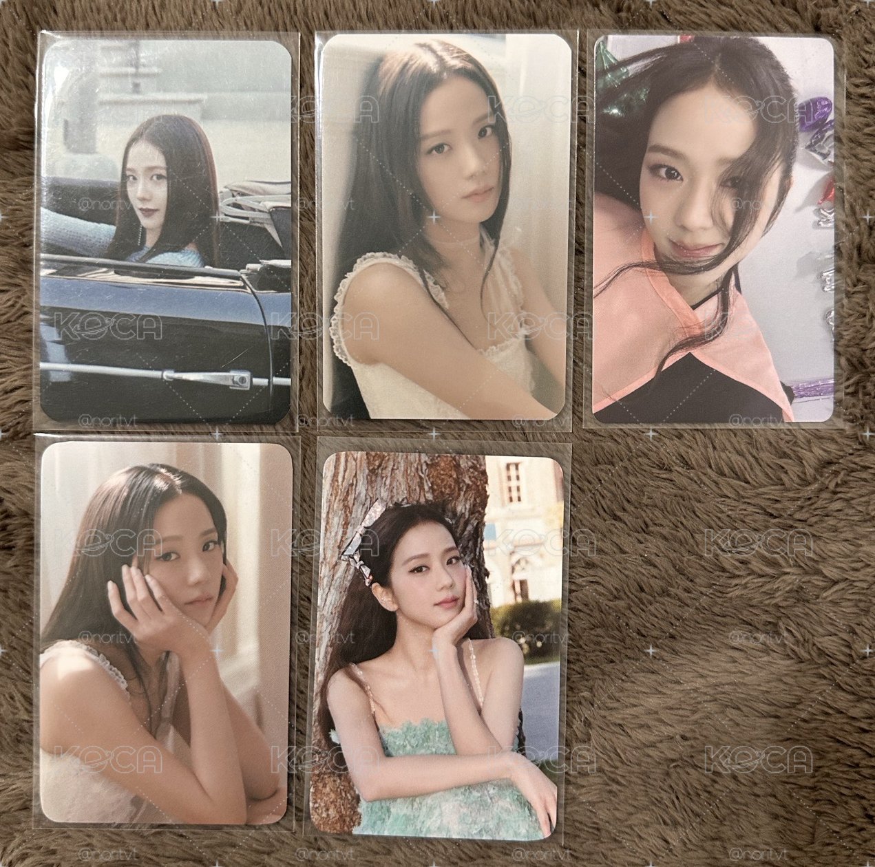 JISOO solo ME小卡