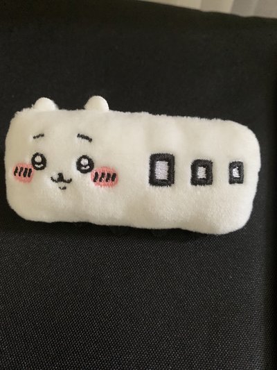 吉伊列車別針娃