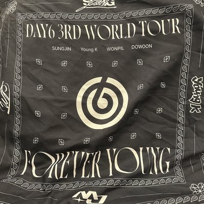 世巡入場禮 方巾/絲巾