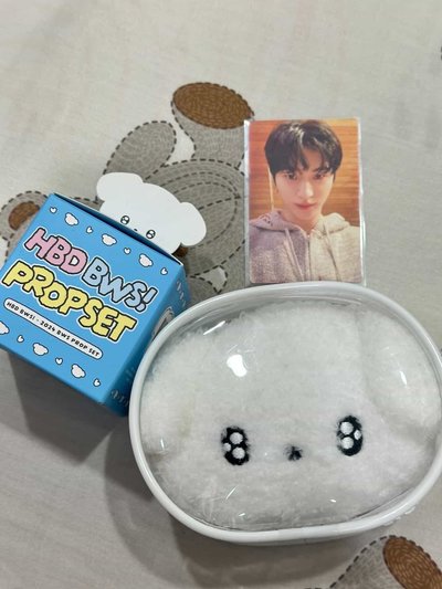 生日禮盒（錢包＋小卡＋淺藍肩背帶）