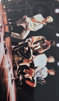 U:NUS /《Reborn To Be Alive : Moments Of Us》巡演瞬間紀錄冊 回憶錄卡黃 周邊卡 