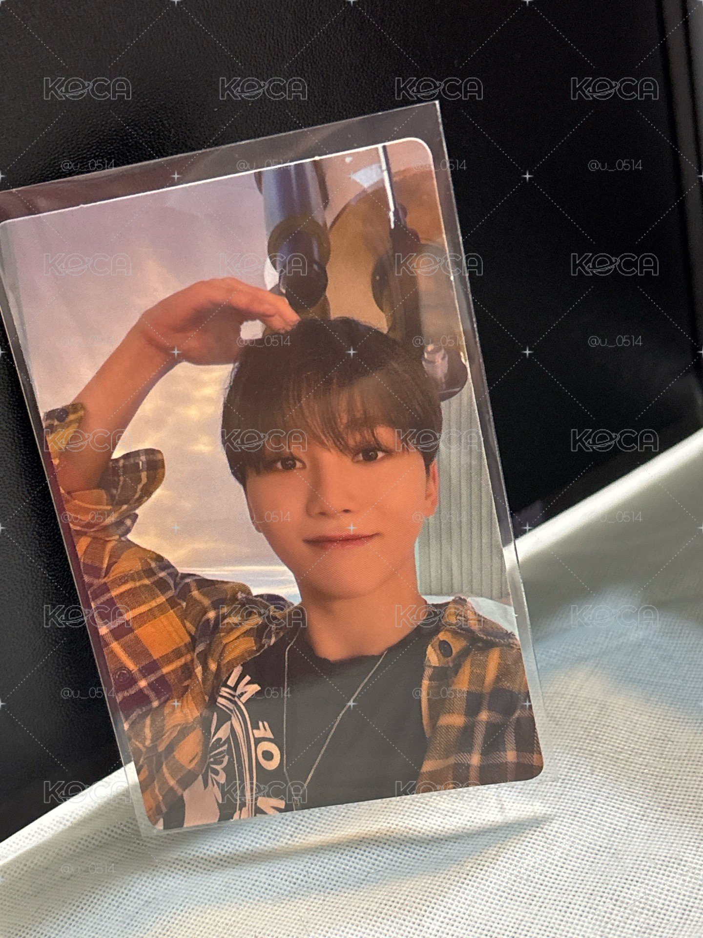 Seventeen 夫 奎 率 哲 輝 需帶三張以上才出貨
