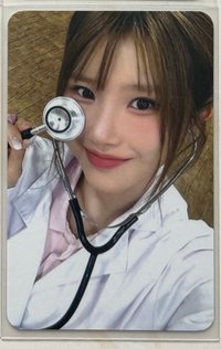 醫生河（眼睛處有一痕）