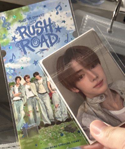 vr第一週A版 韓振（含特典票根）