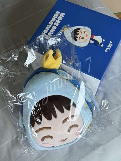 Worldwide HandSEOM 抱枕（含毛毯）