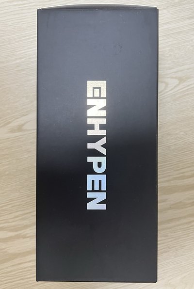 Enhypen 一代手燈 小卡等內容物都在 不含圖一頭套❗️不含電池❗️