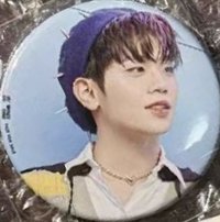 日專PREZENT Rakuten books 徽章 