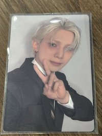 小狗也會穿西裝嗎？