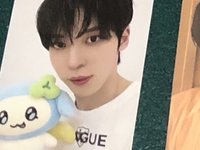 MIGHTEEZ隨機卡包