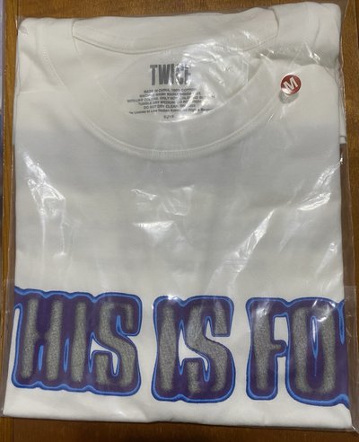 TWICE this is for 台北快閃店 07 白色 T-Shirt 尺寸M