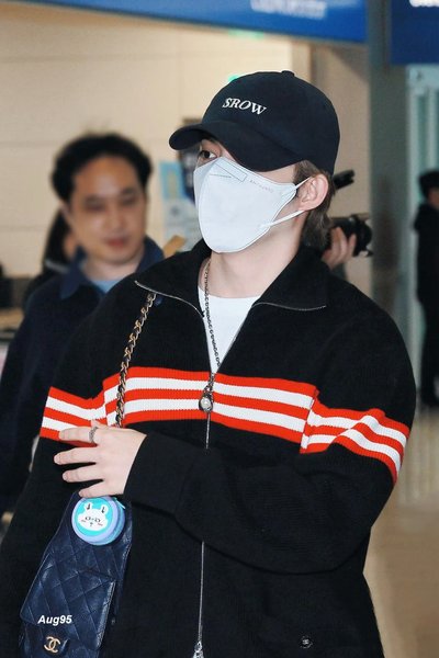 吉伊卡哇 PARADE 迷你圓滾滾小包 小桃 著同款