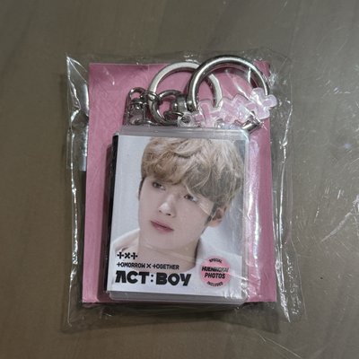 MOA CON扭蛋 ACT:BOY 休寧凱