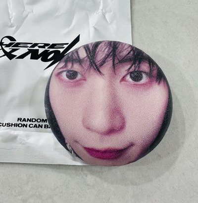 ZB1-二巡大臉徽章（昊）