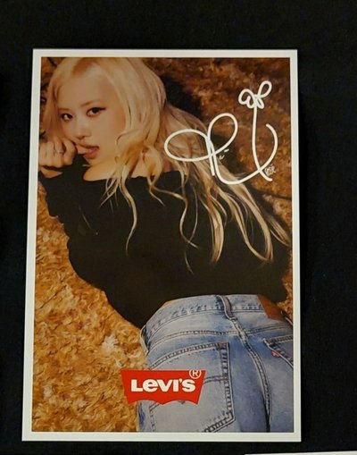 ROSÉ LEVI'S代言小卡 隱藏版