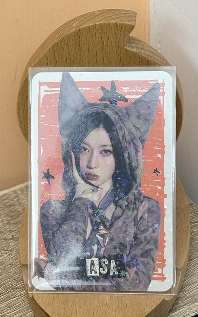 WE GO UP  隨機卡 、HOT SAUCE 隨機卡 Ver.c、D