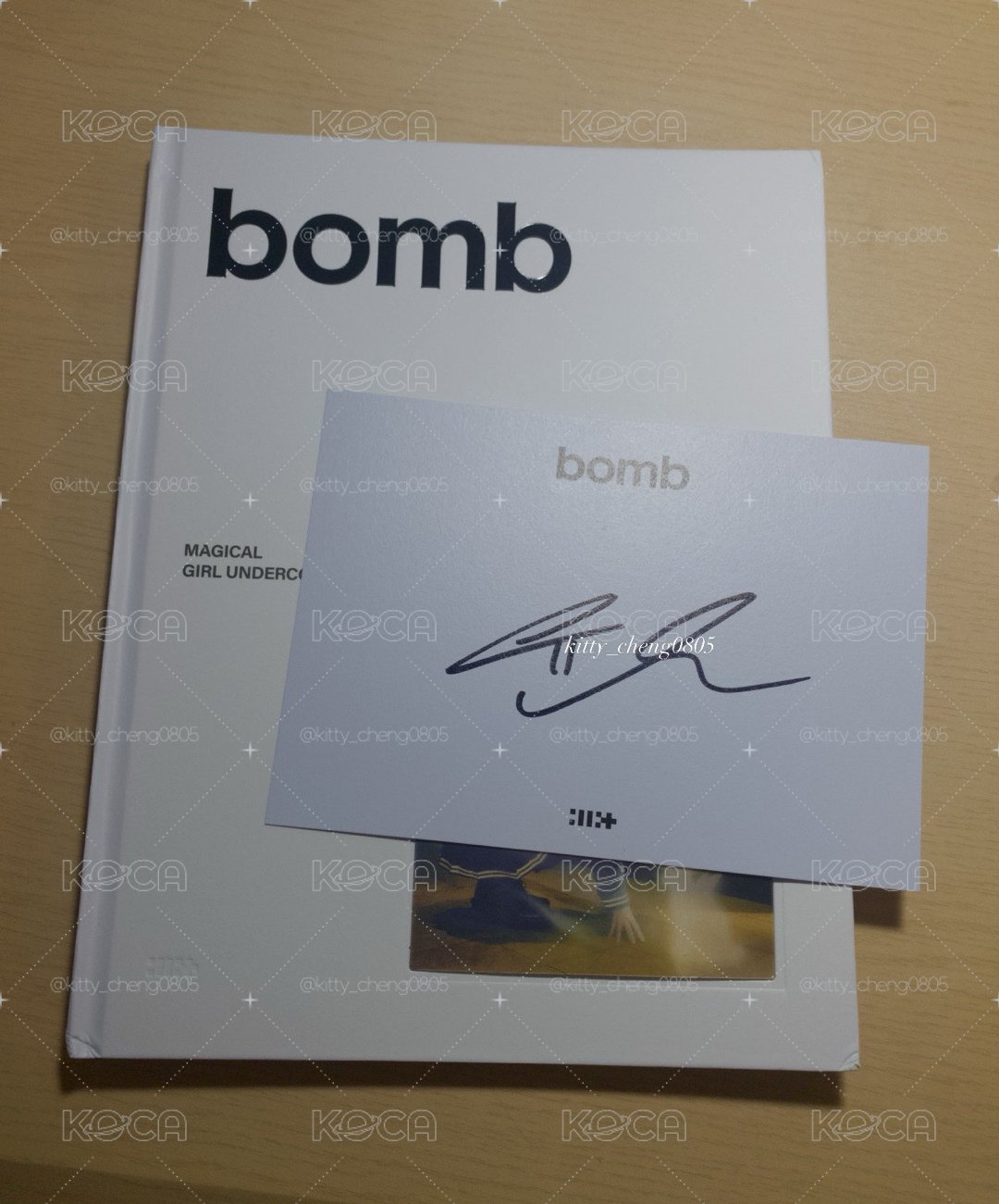 ILLIT bomb藍版美版Yunah親簽
