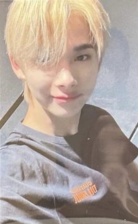 正規一後續yet 周邊卡 fever衣服卡黑衣3.0