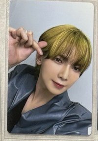 yzy中背 單張（左）