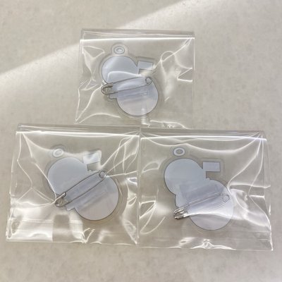 TXT 角巴兔 哼呀寧 章魚燒徽章