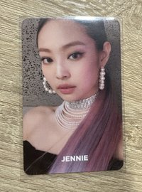 Jennie 粉紫頭髮