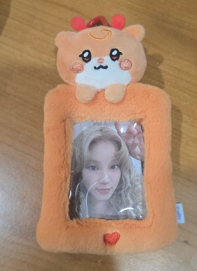 迷7雨琦卡套 有帶出門過