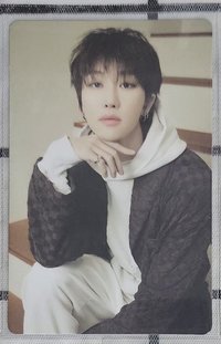 徐明浩克拉島（左）