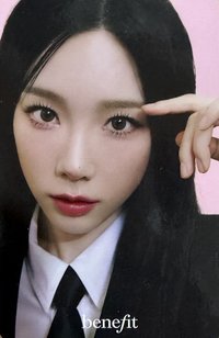 benefit 代言卡 