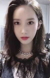 Lil' Touch 專輯卡 