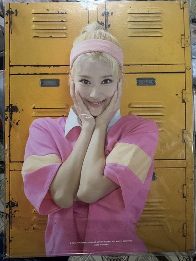 TWICE 2020 年曆 迷你海報月曆（全新未拆、不拆售）