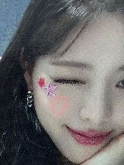 貼紙娜（有小黑點請看圖2）