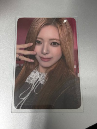 年曆娜 兩張一起出