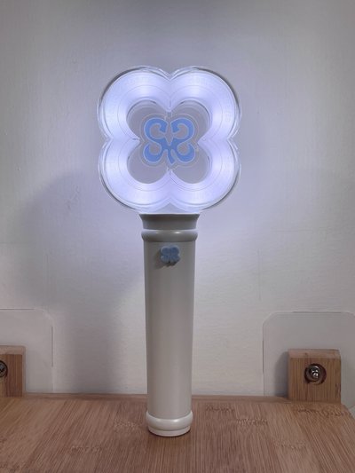 Hearts2Hearts 手燈 含小卡