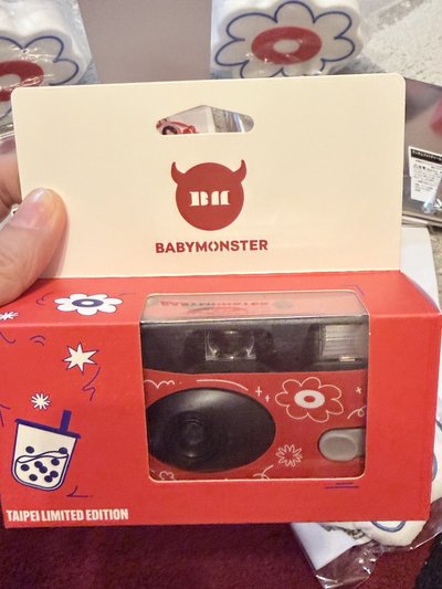 BABYMONSTER “LOVE MONSTERS” 正版現貨台北快閃店限定商品 