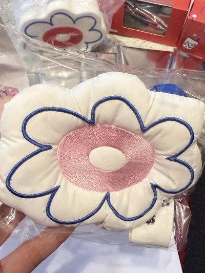 BABYMONSTER “LOVE MONSTERS” 正版現貨台北快閃店限定商品 