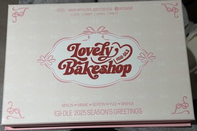 i-dle 25年年曆含小卡