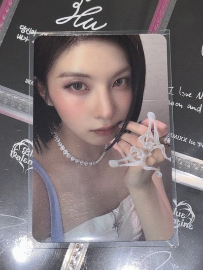 NMIXX 正規一 sr 簽售卡 中文卡背裴