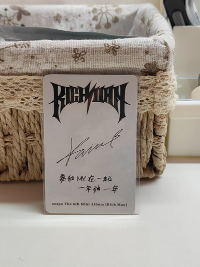 中背婚纱柚（要和my一直在一起）