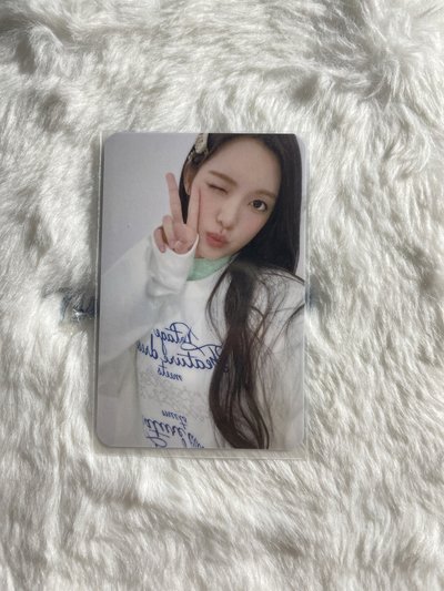 Yuha LILY BROWN 代言卡 