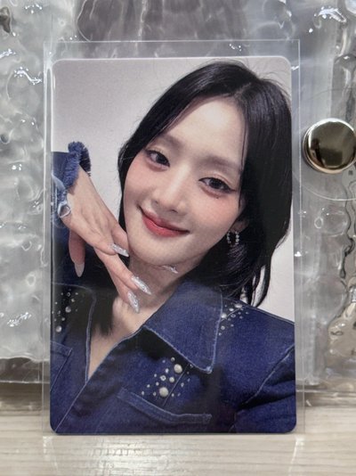 妮yzy牛仔服特典