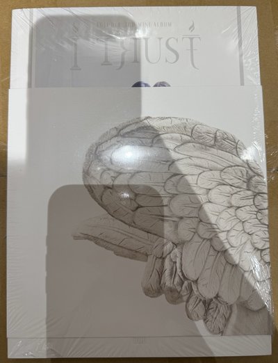 i-dle I TRUST 全新未拆專 lie