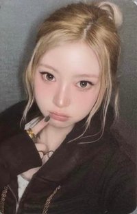 Delulu Pack k4 1.0 簽售卡 