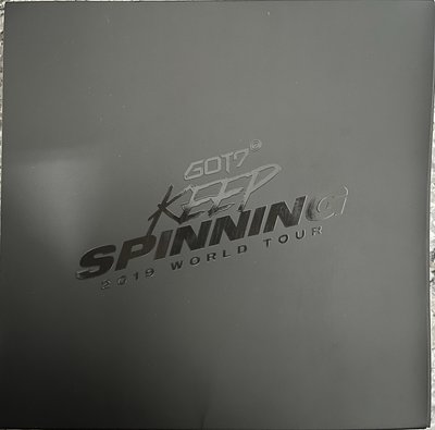 GOT7 2019 WORLD TOUR KEEP SPINNING  寫真書
