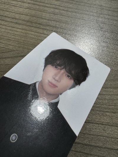證件照圭 微微瑕