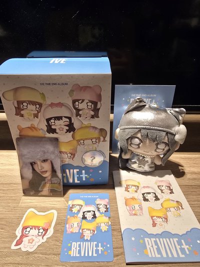 隱藏款 LIZ LEESEO