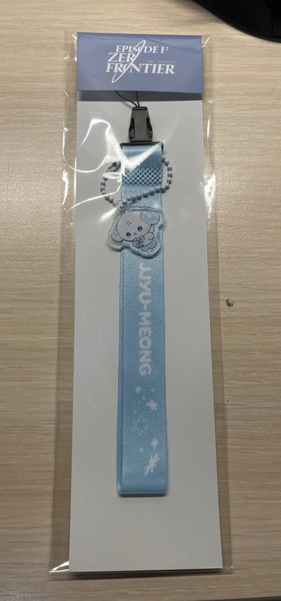 NMIXX JIWOO 友手燈繩 場週周邊