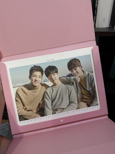 svt 2018 年曆照片組